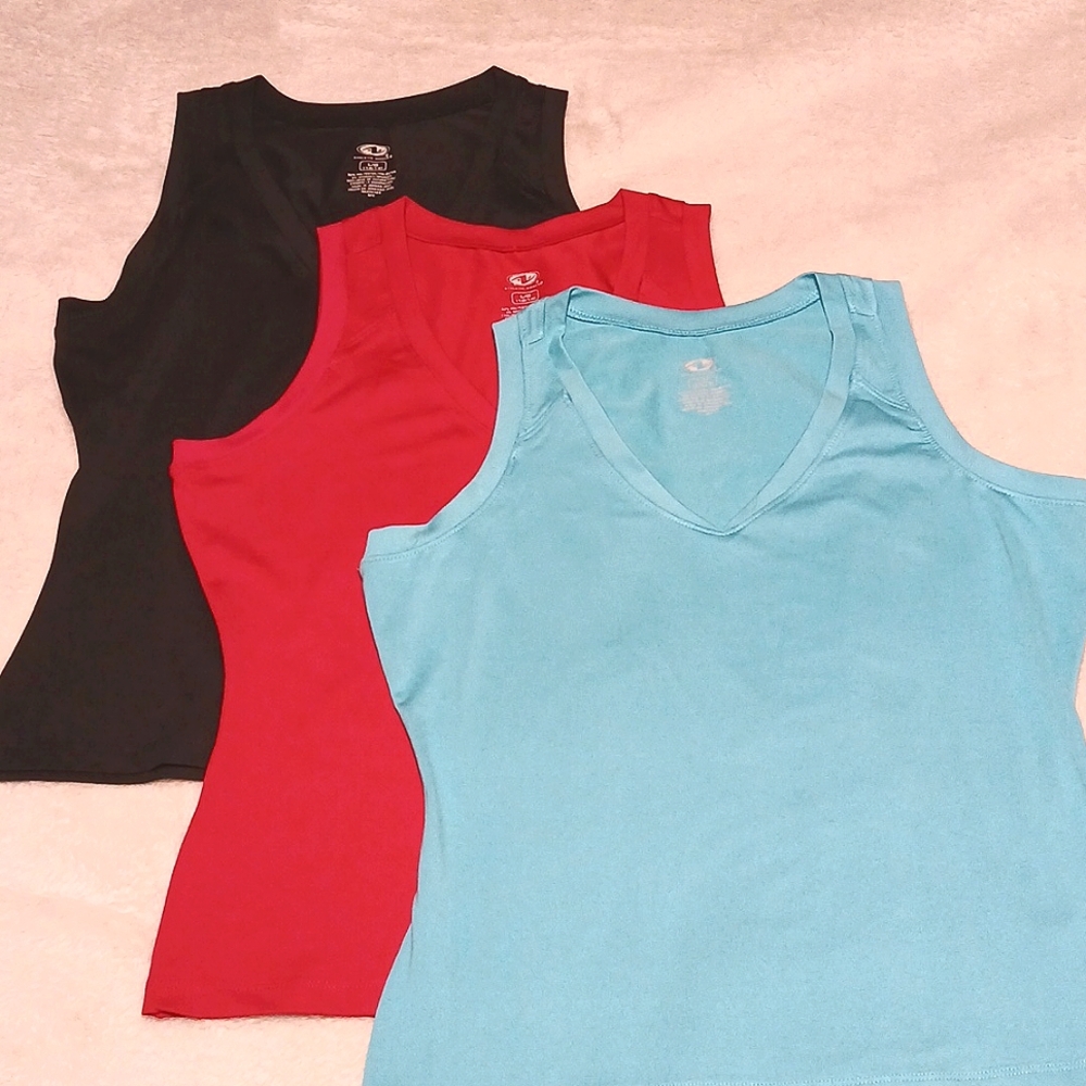 3--SPORTS TOPS